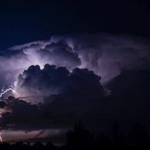 Single cell thunderstorm cloud